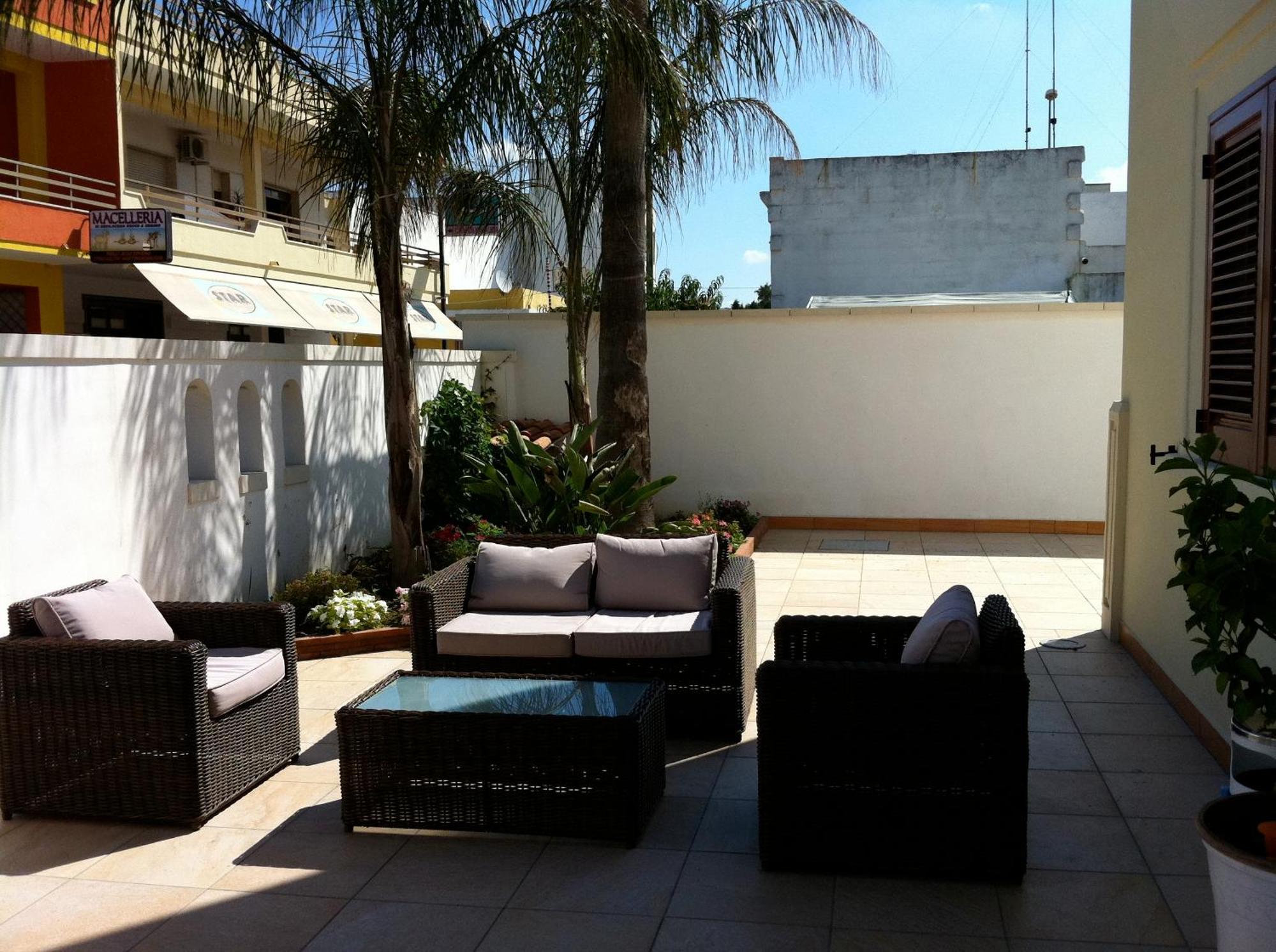 Affittacamere Torre Lapillo Exterior foto